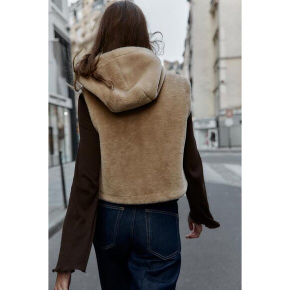 ZARA SHEARLING TOGGLE VEST - Picture 6 of 8
